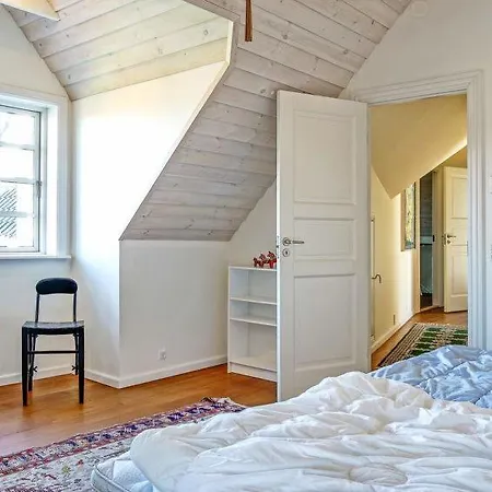 Holiday home Sleeps 7 Wifi *